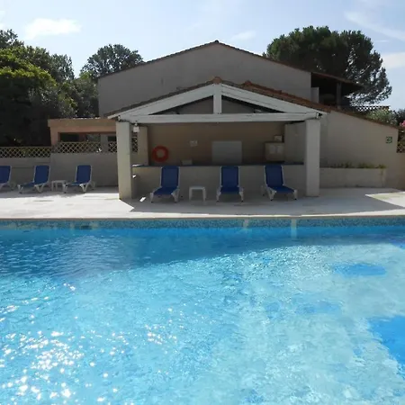 La Maison Papillons Apartment *